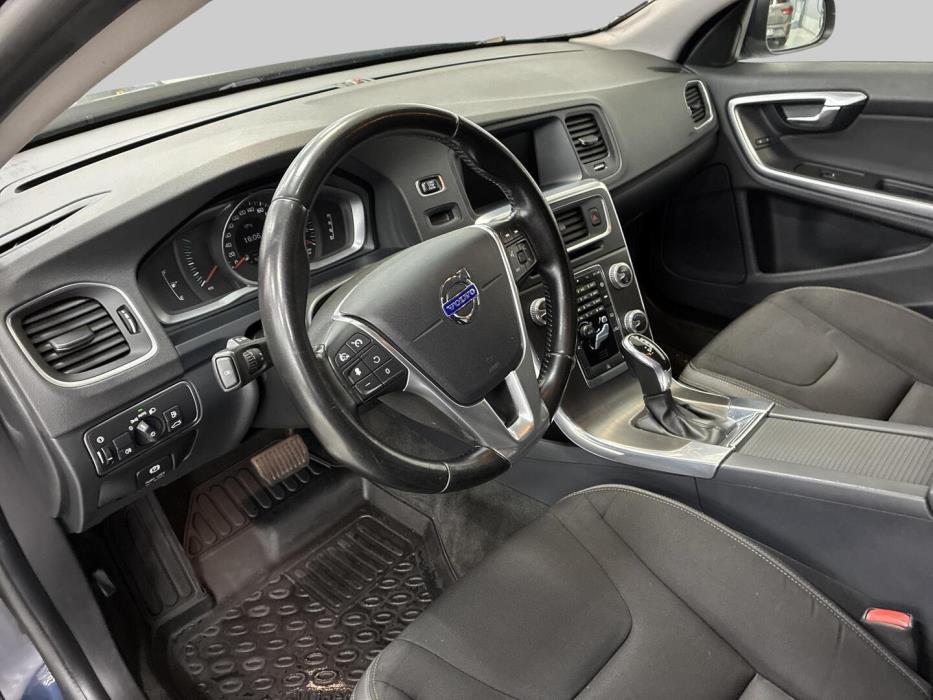 VOLVO V60 2014
