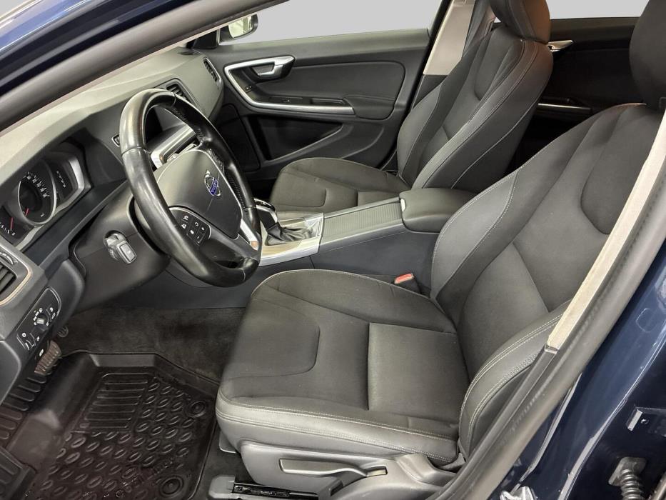 VOLVO V60 2014