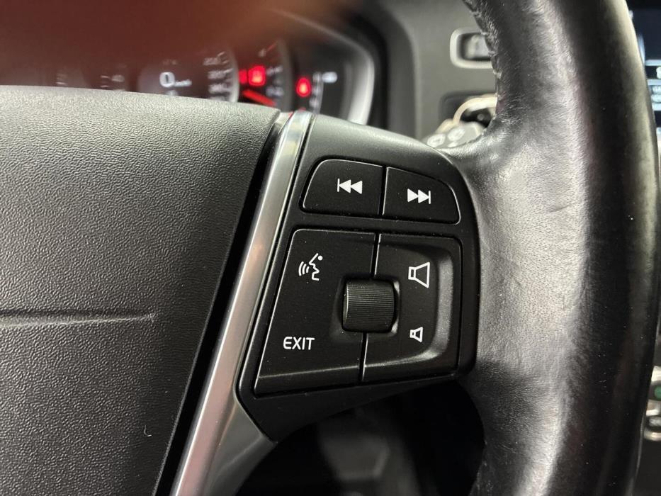VOLVO V60 2014