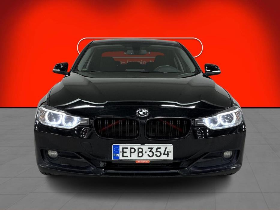 BMW 320 2013