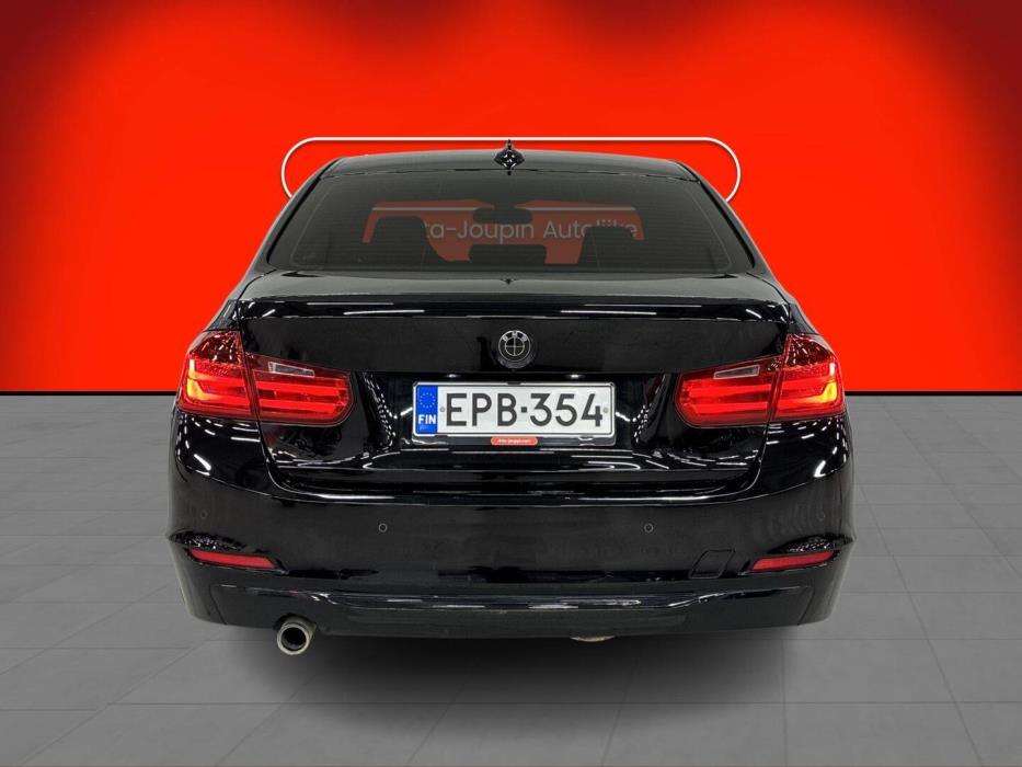 BMW 320 2013