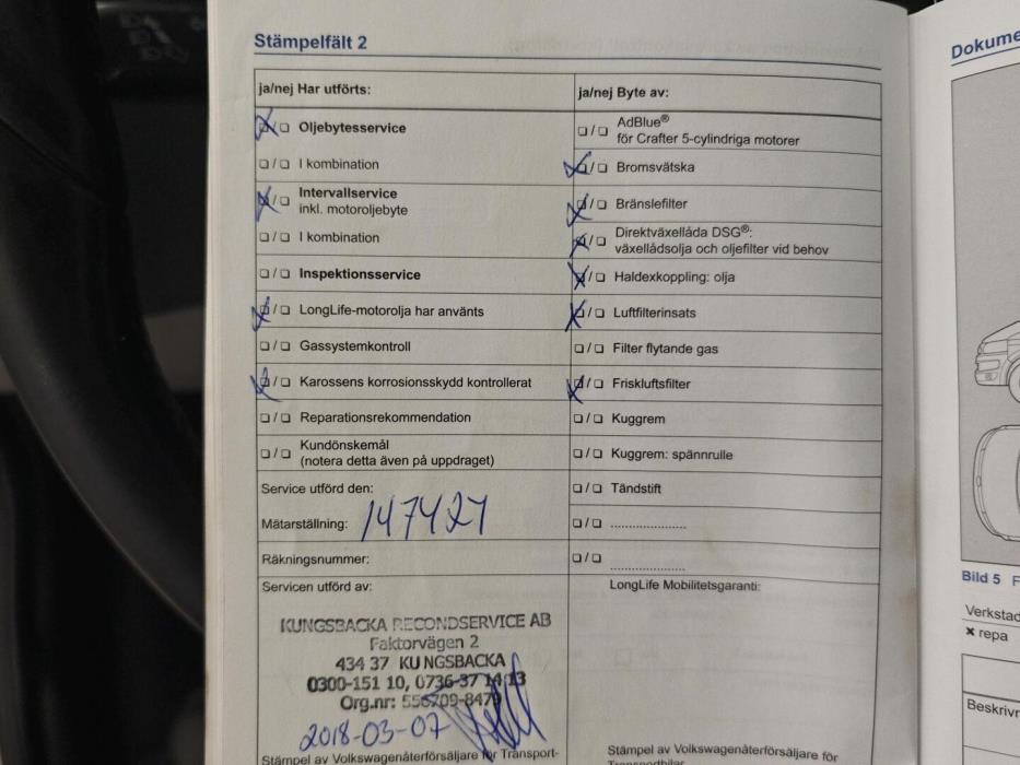 VOLKSWAGEN Caravelle 2012