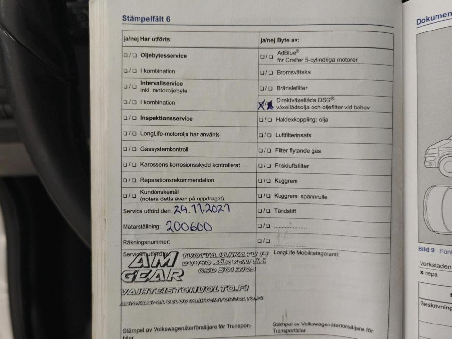 VOLKSWAGEN Caravelle 2012