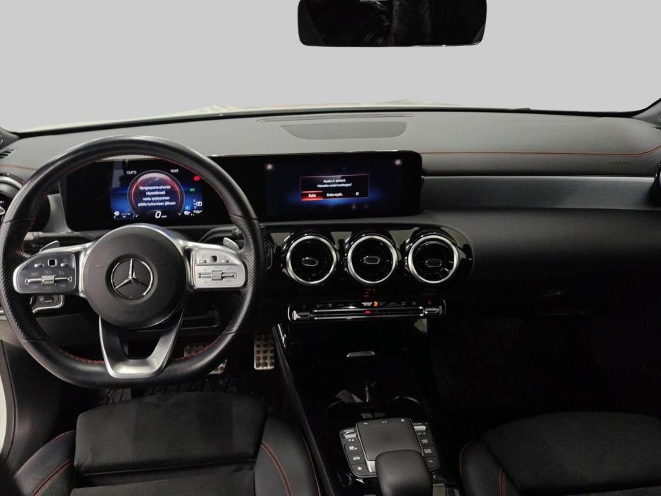 MERCEDES-BENZ CLA 2021