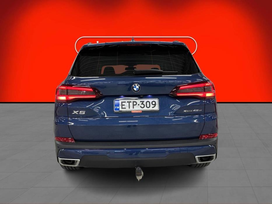 BMW X5 2021