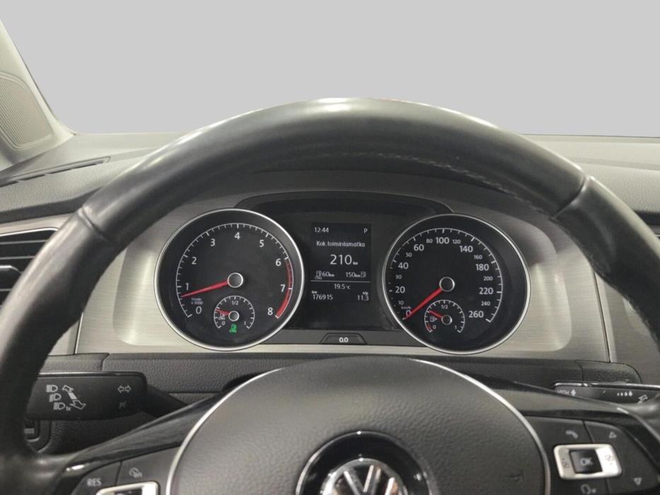 VOLKSWAGEN Golf 2017