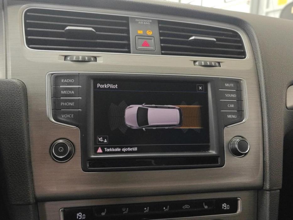VOLKSWAGEN Golf 2017