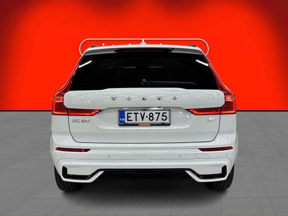 VOLVO XC60 2021