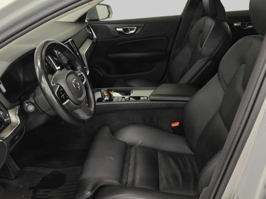 VOLVO V60 Cross Country 2022