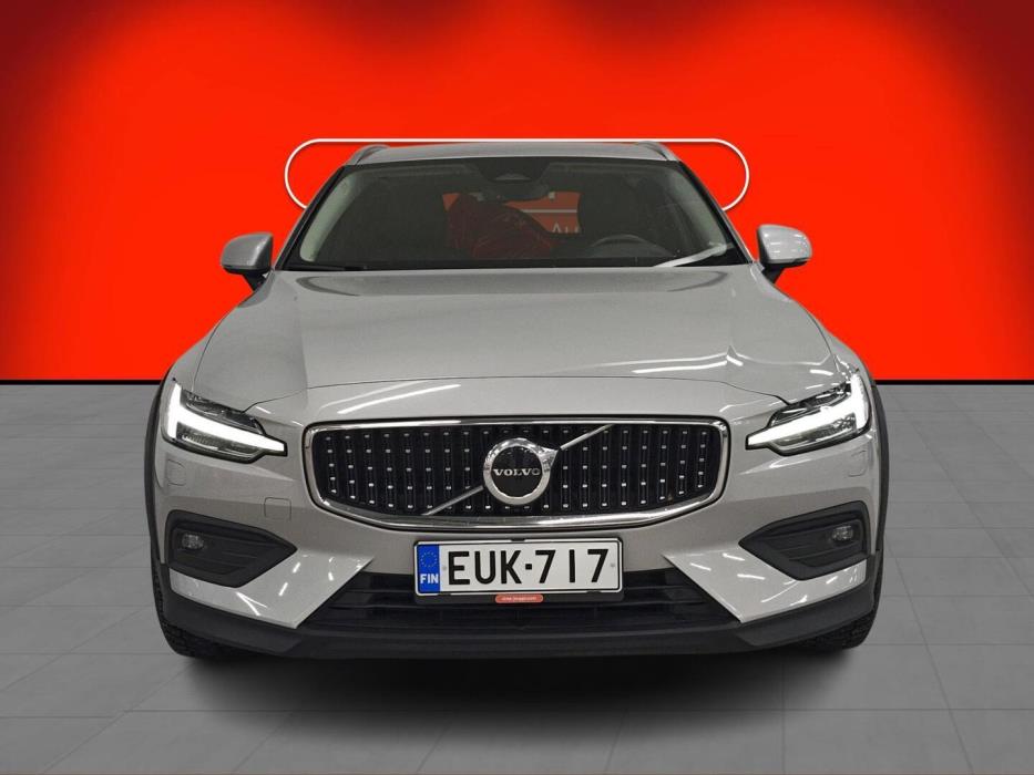 VOLVO V60 Cross Country 2022