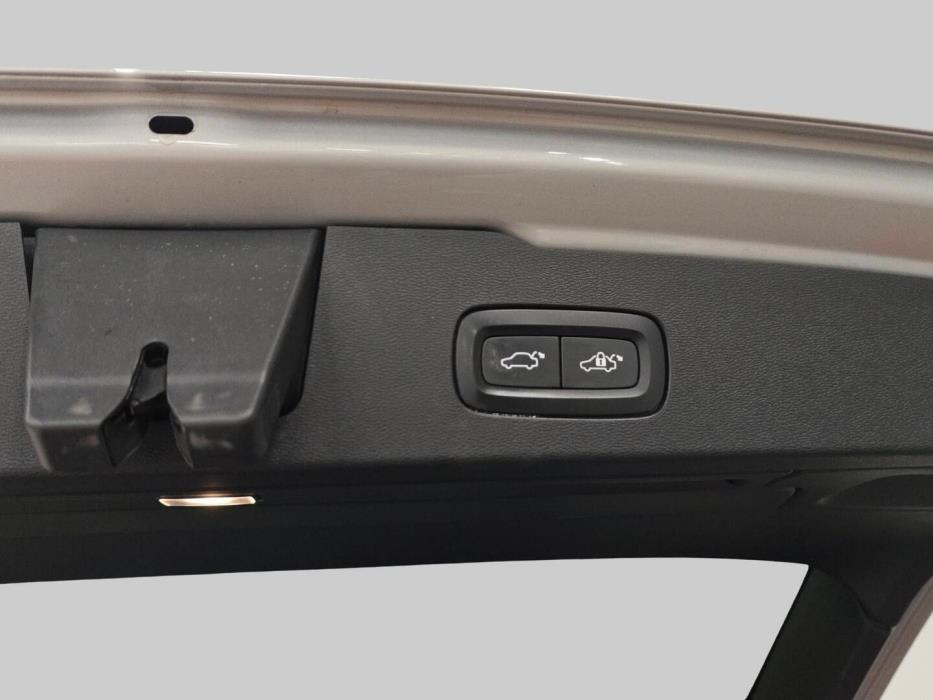 VOLVO V60 Cross Country 2022