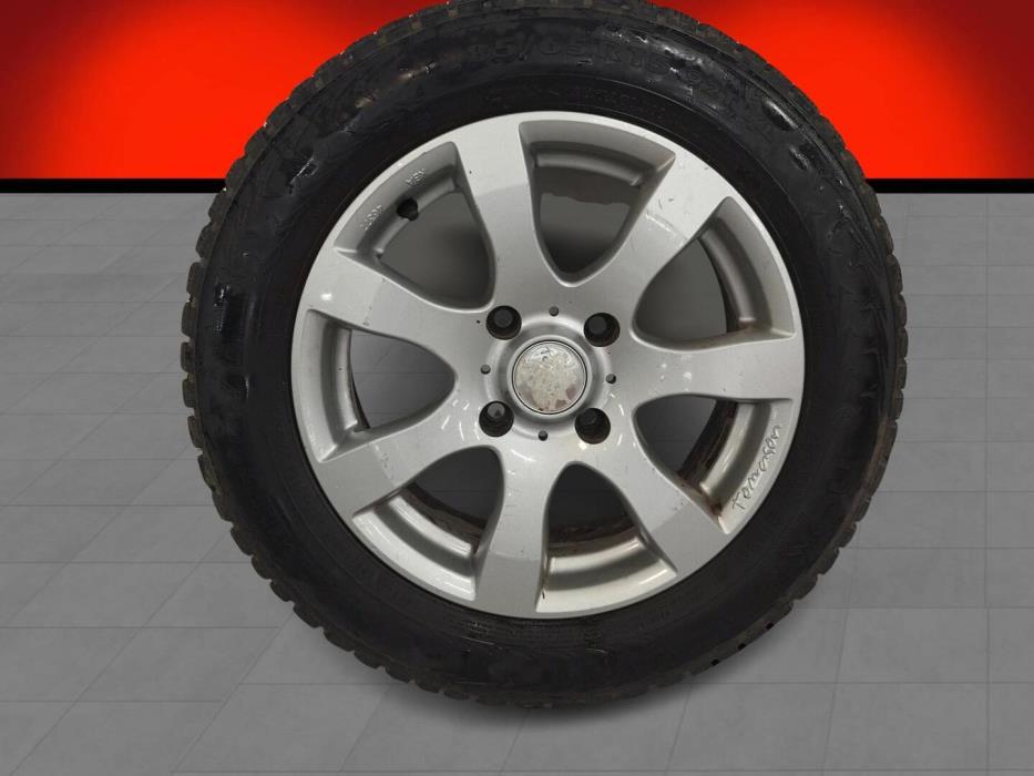VOLVO V40 2004