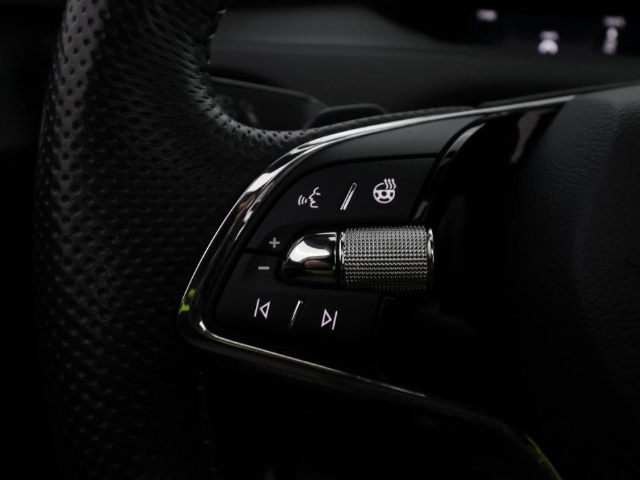 SKODA ENYAQ 2023