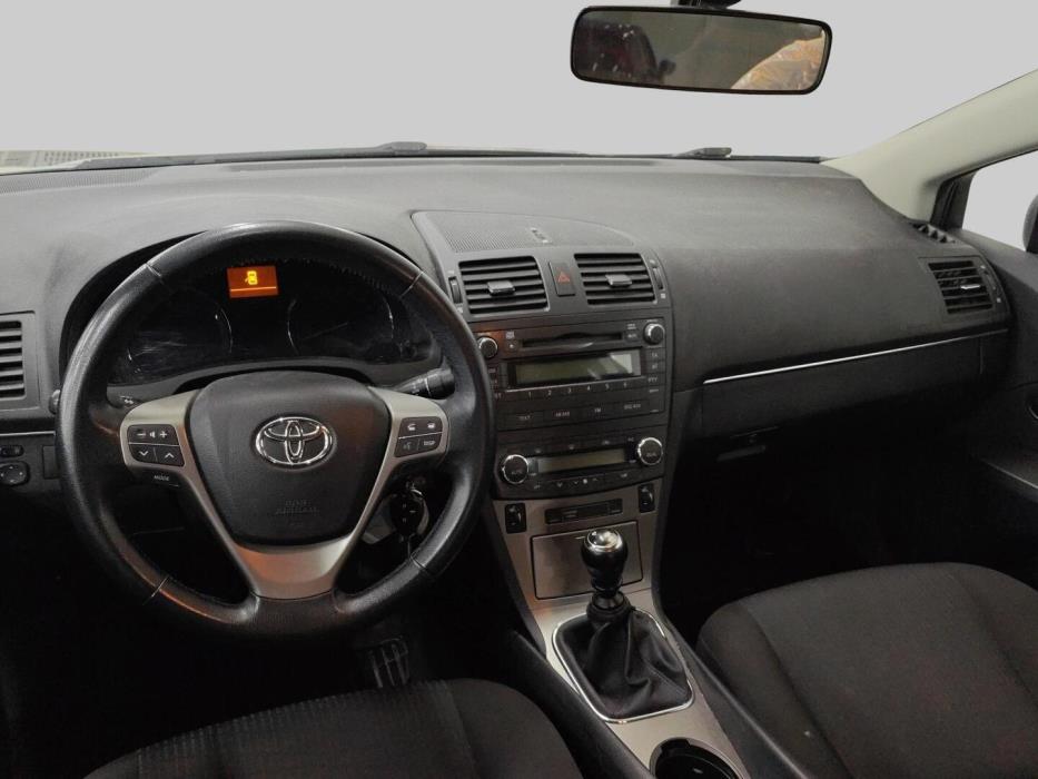 TOYOTA Avensis 2009