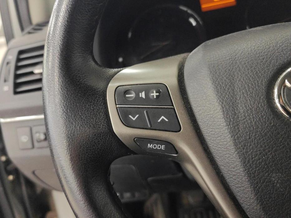 TOYOTA Avensis 2009