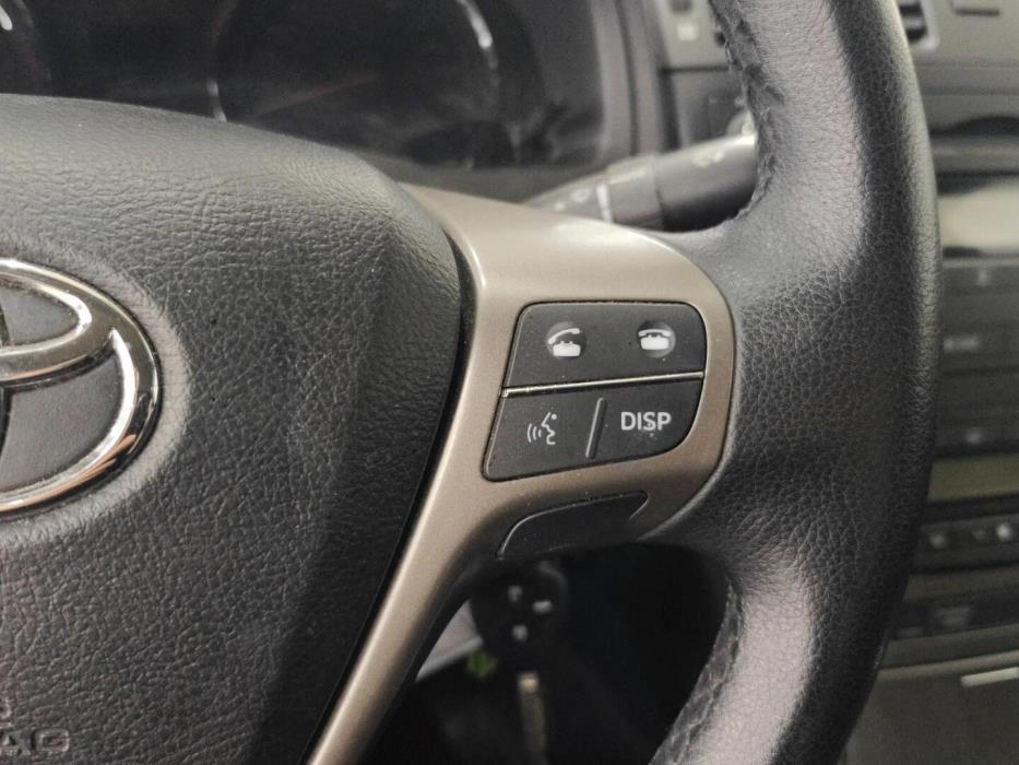 TOYOTA Avensis 2009