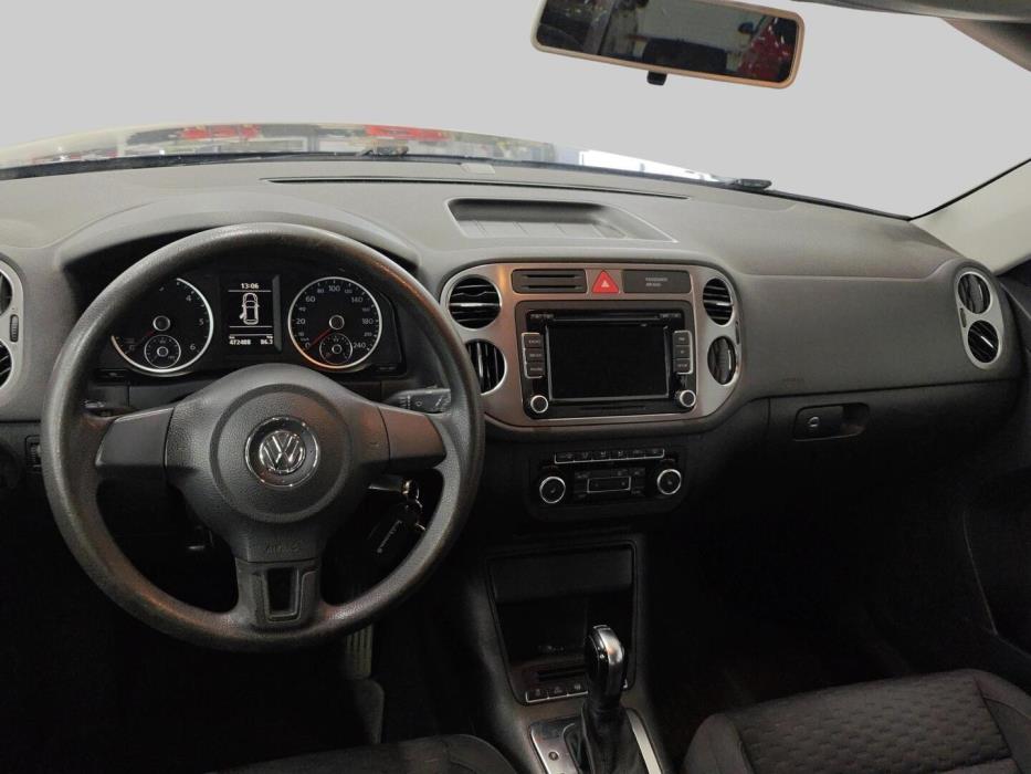 VOLKSWAGEN Tiguan 2011