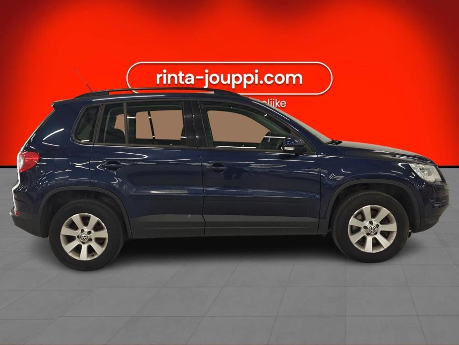 VOLKSWAGEN Tiguan 2011