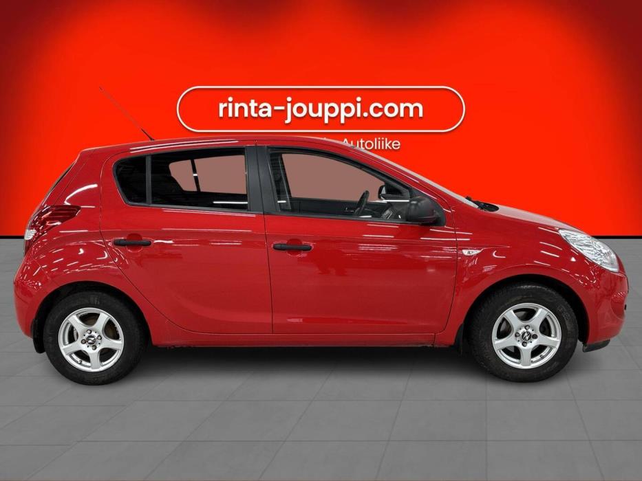 HYUNDAI i20 2012