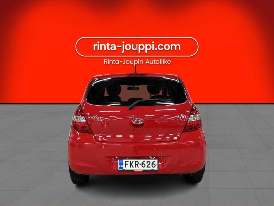 HYUNDAI i20 2012