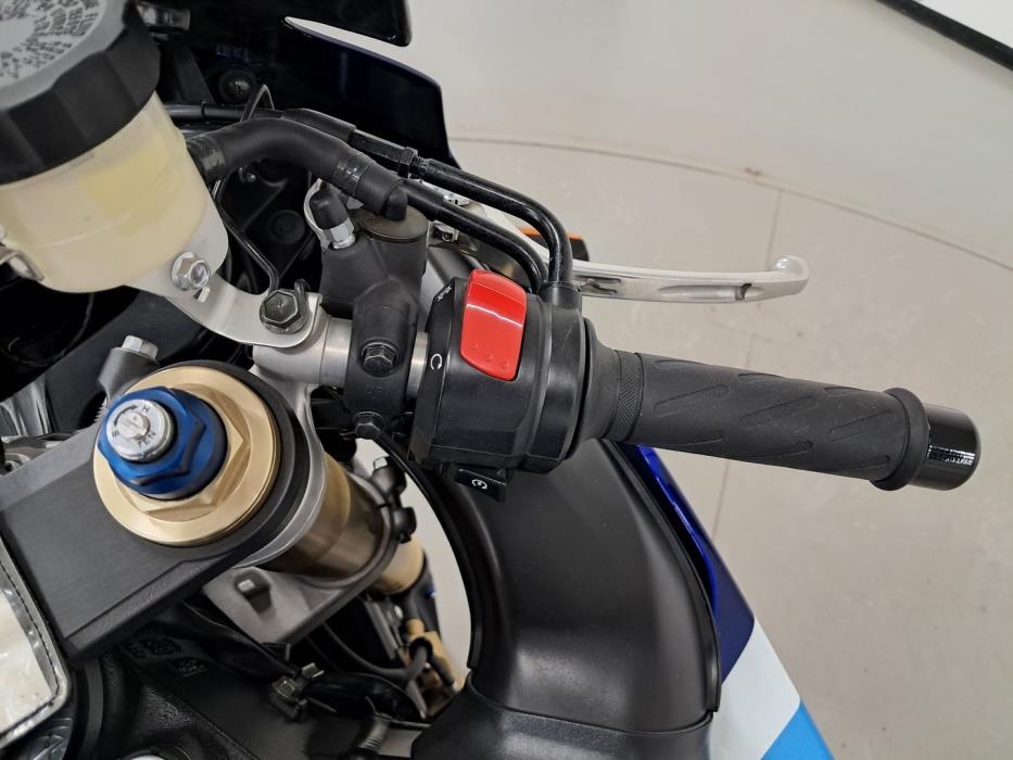 SUZUKI GSX-R 2005