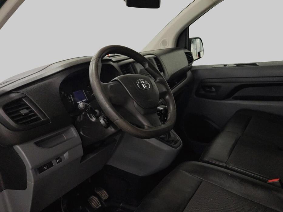 TOYOTA Proace 2020