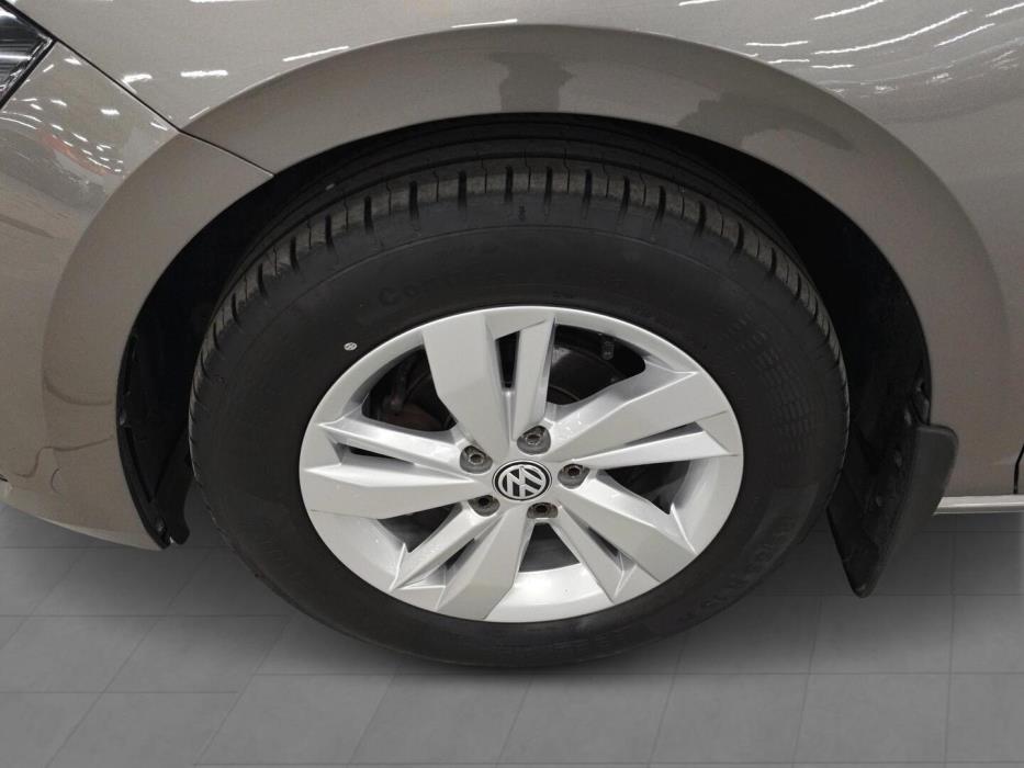 VOLKSWAGEN Polo 2019