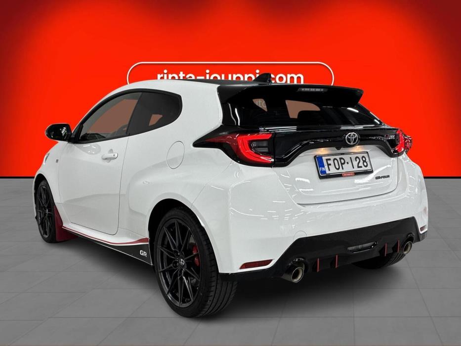 TOYOTA GR Yaris 2021