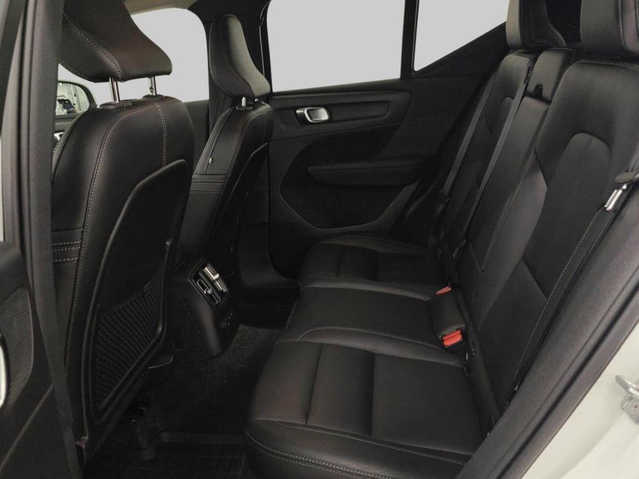 VOLVO XC40 2020