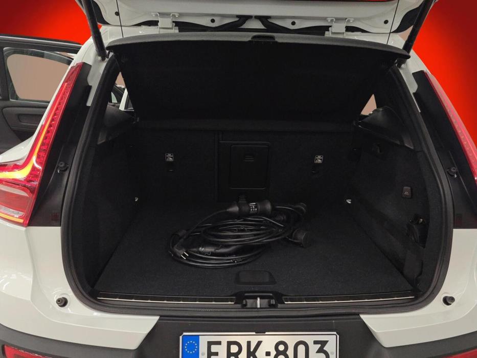 VOLVO XC40 2020