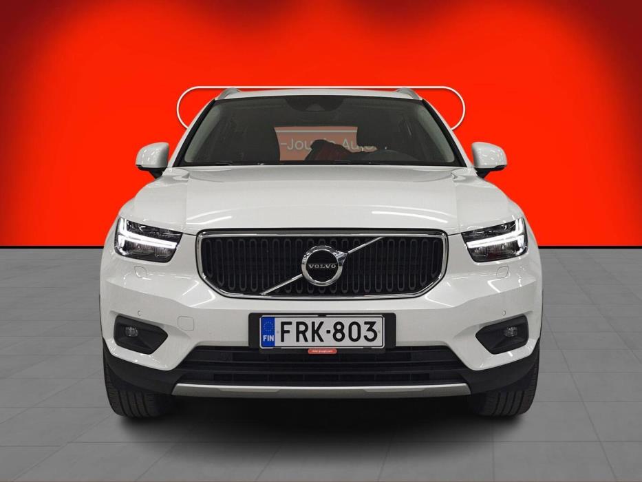 VOLVO XC40 2020