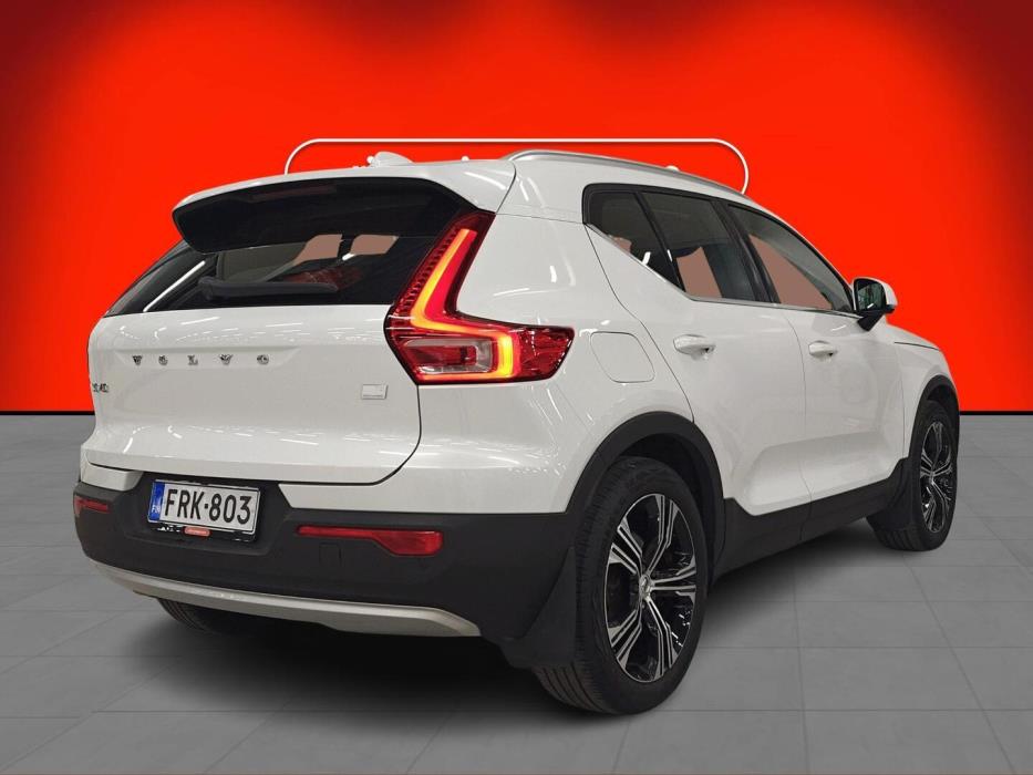 VOLVO XC40 2020