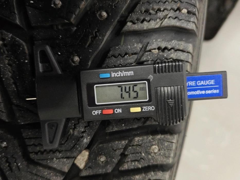 VOLKSWAGEN New Beetle 2007