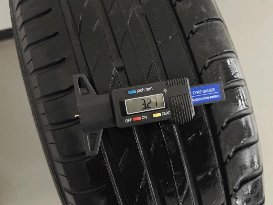 VOLKSWAGEN New Beetle 2007