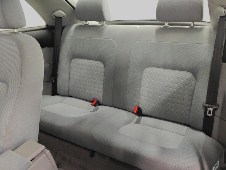 VOLKSWAGEN New Beetle 2007