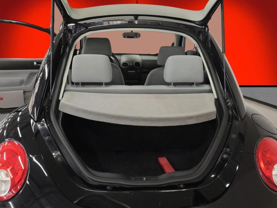 VOLKSWAGEN New Beetle 2007