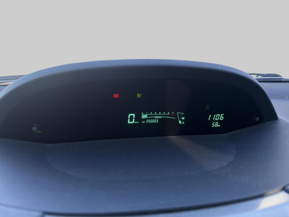 TOYOTA Yaris 2010