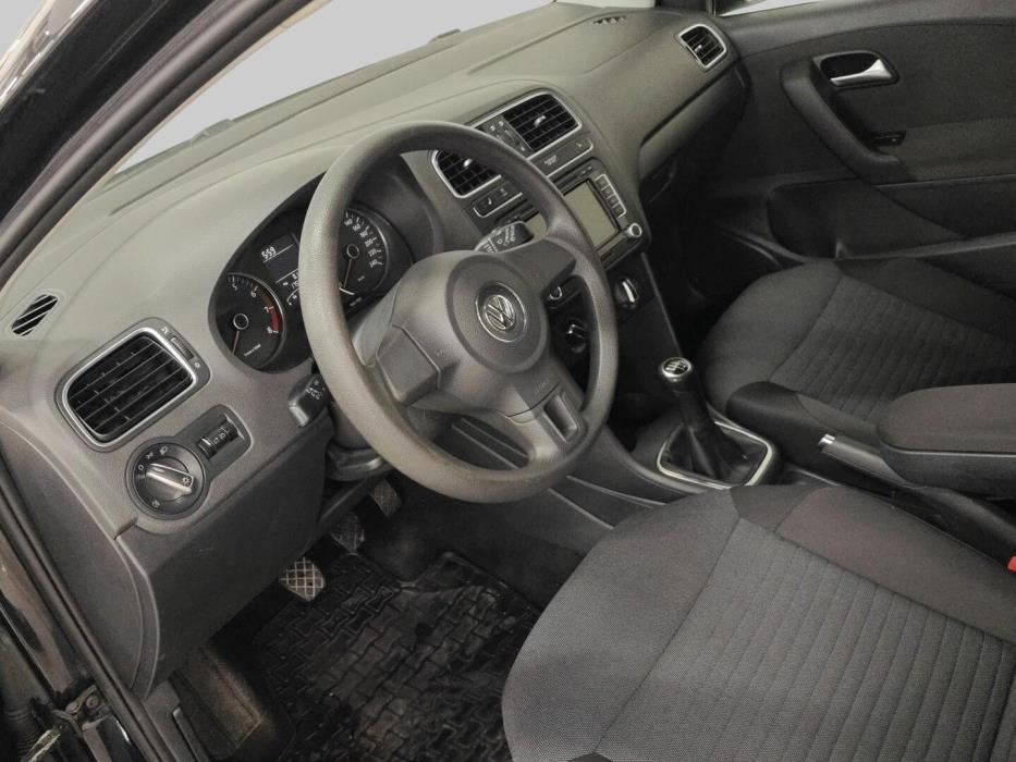 VOLKSWAGEN Polo 2010