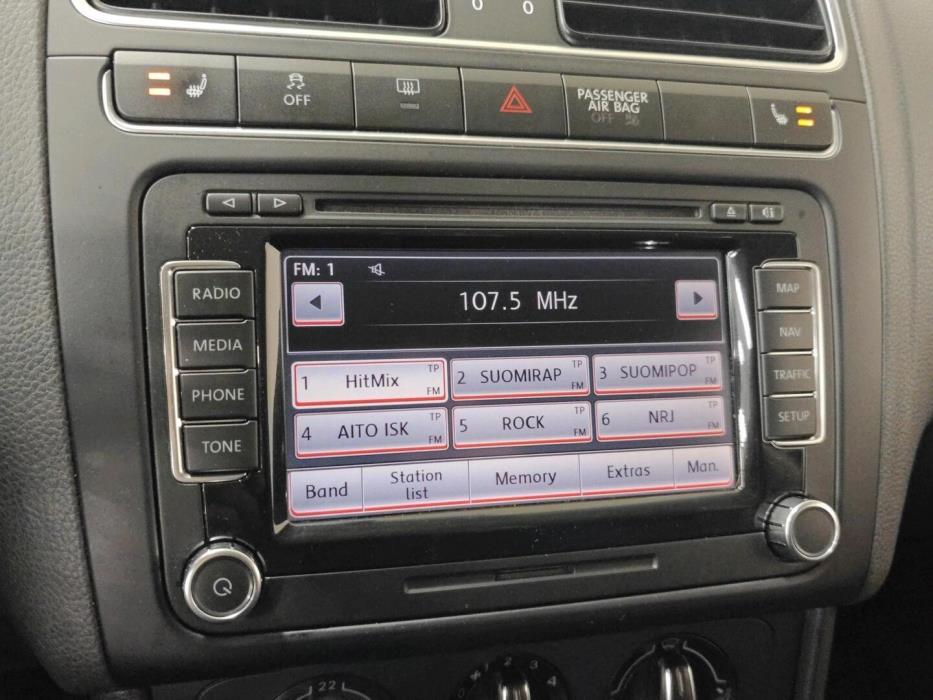 VOLKSWAGEN Polo 2010