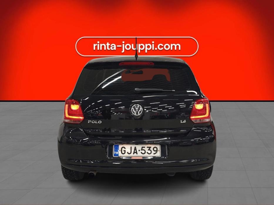 VOLKSWAGEN Polo 2010