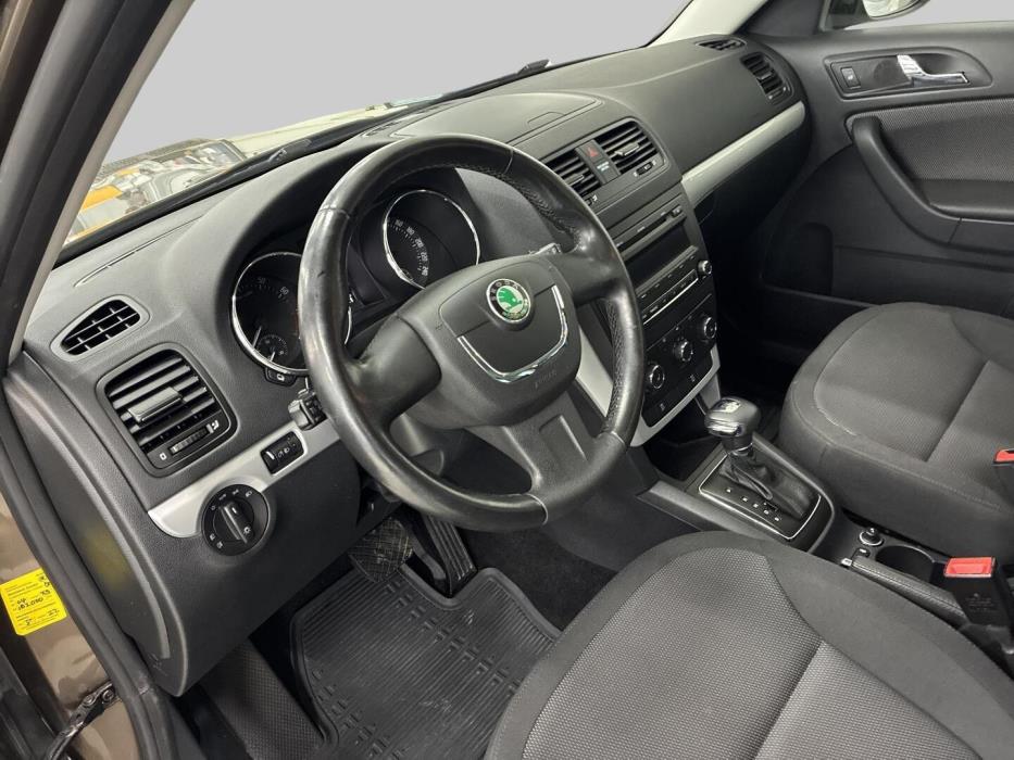 SKODA Yeti 2011