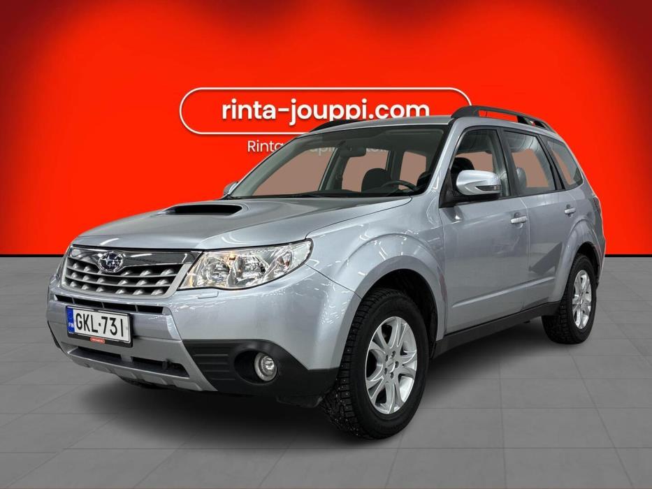 SUBARU Forester 2012