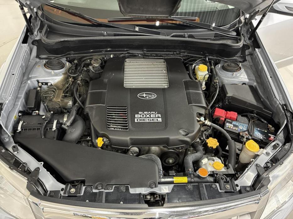 SUBARU Forester 2012
