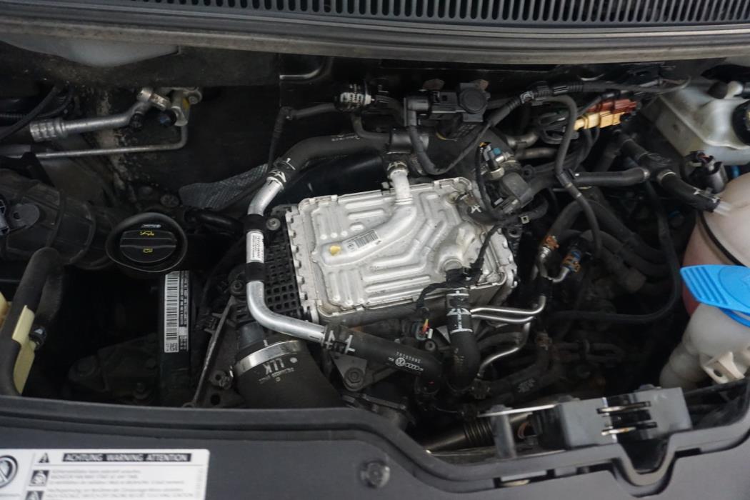 VOLKSWAGEN Transporter 2016