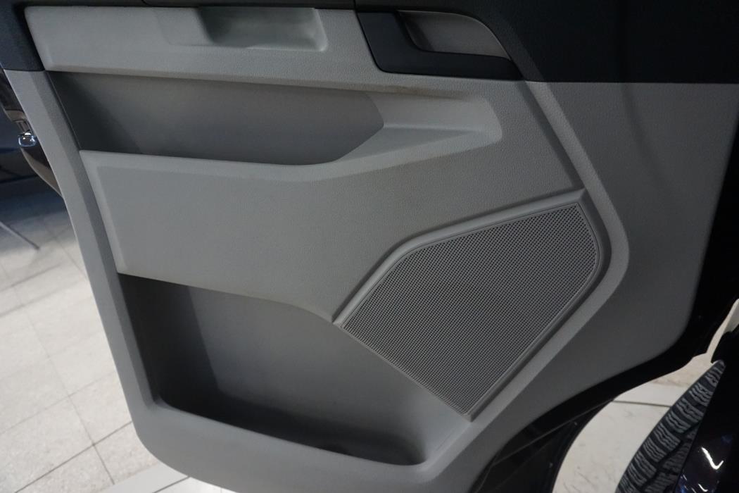 VOLKSWAGEN Transporter 2016