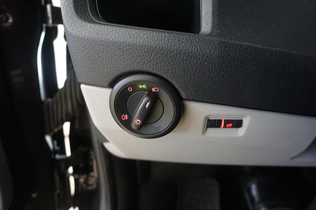 VOLKSWAGEN Transporter 2016