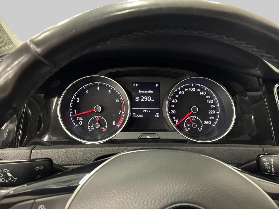 VOLKSWAGEN Golf 2016