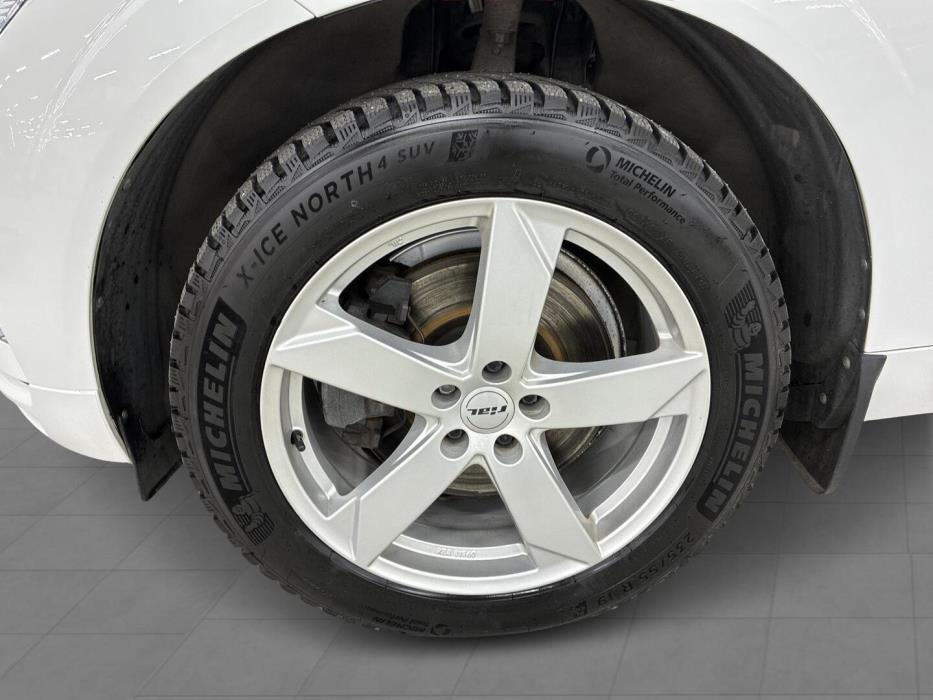 VOLVO XC60 2019