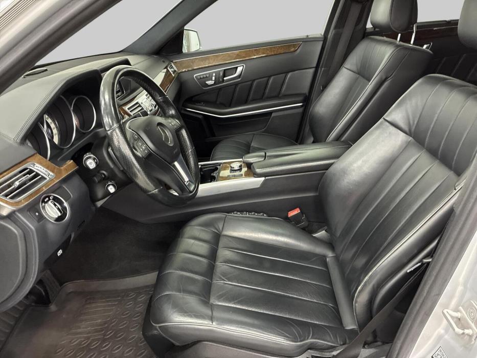 MERCEDES-BENZ E 2015