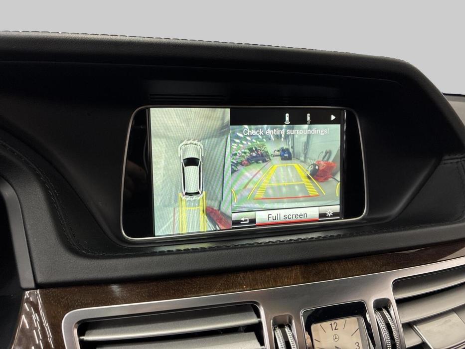 MERCEDES-BENZ E 2015